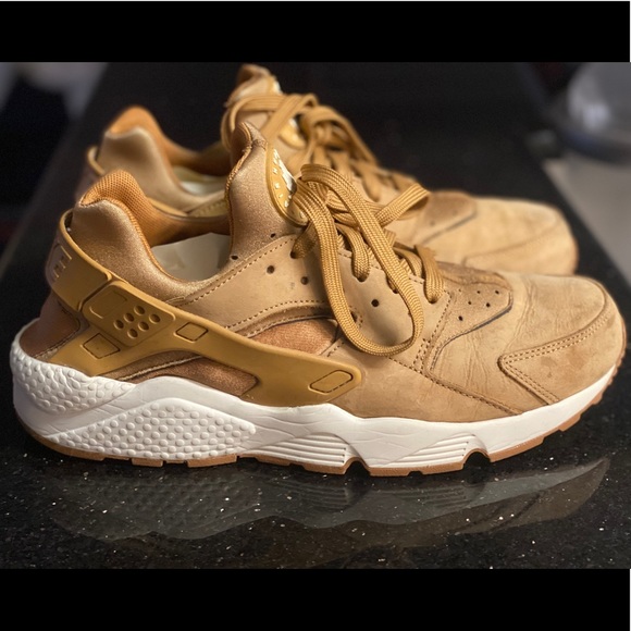 SOLD - Picture 4 of 7